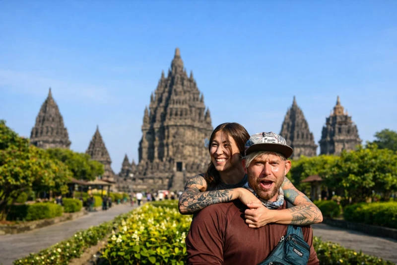 yogyakarta-3d2n-all-included-borobudur-sunrise-merapi-jeep-prambanan